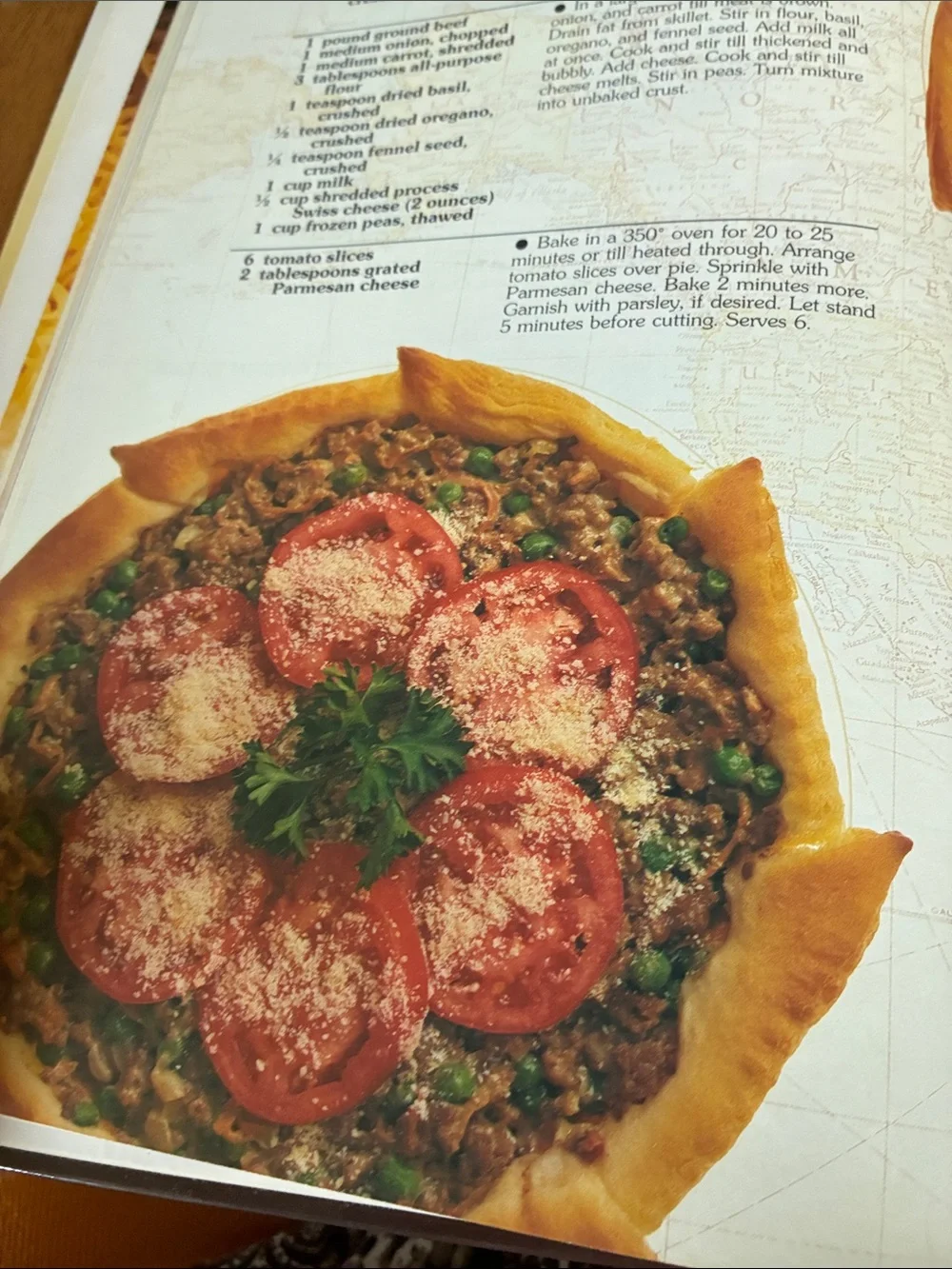 Better Homes and Gardens New Casserole Cook Book - Vintage cookbook